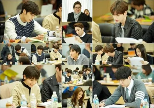 Pertemuan perdana para pemain dan staf drama Cinderella and the Four Knights. © soompi.com