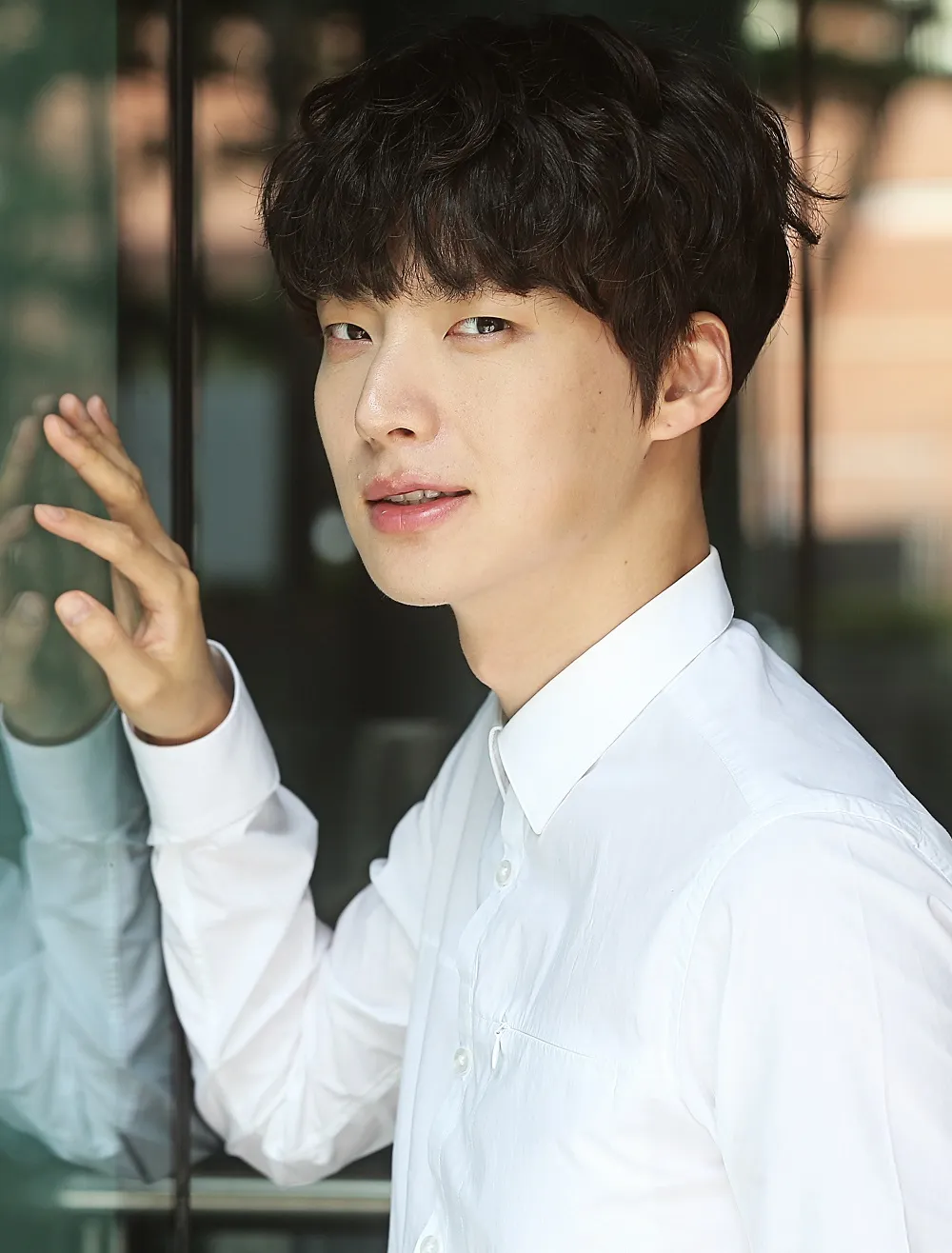 Ahn Jae Hyun tanda tangan kontrak agensi baru. ©fanpop.com