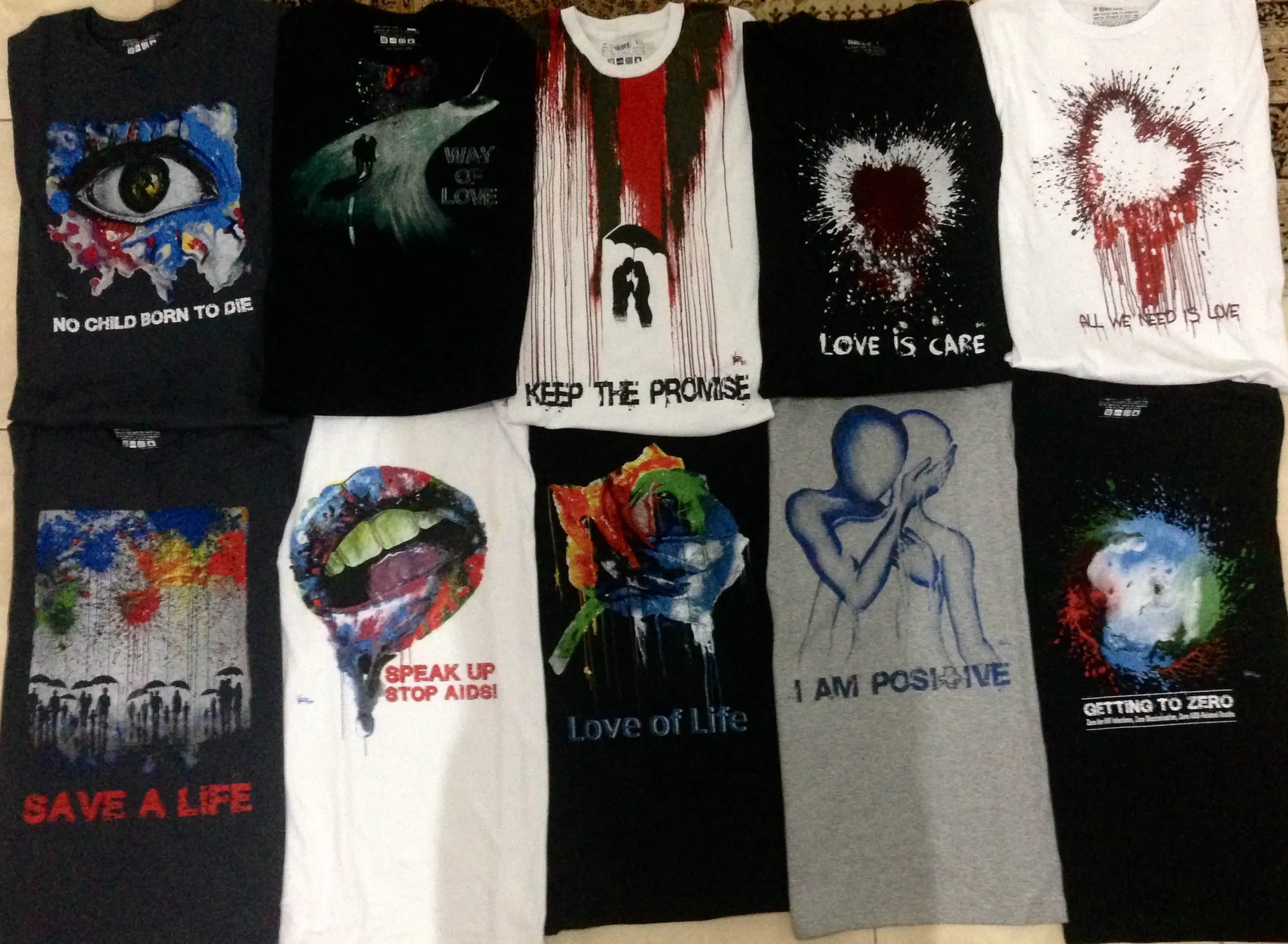 Berbagai design kaos yang tersedia di Syair.org / © Syair