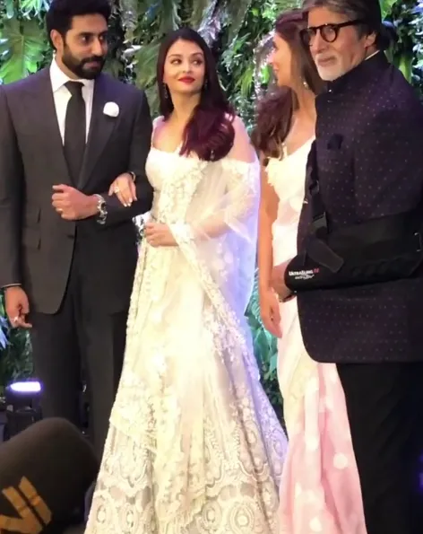 Aishwarya Rai tak akur dengan Shweta @instagram/viralbhayani