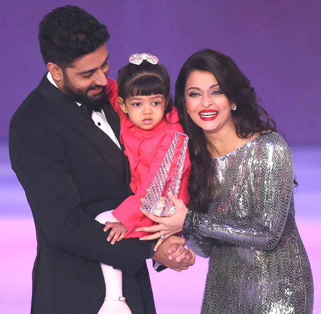 Aishwarya Rai sebut sifat Aaradhya mirip dirinya ©dnaindia.com