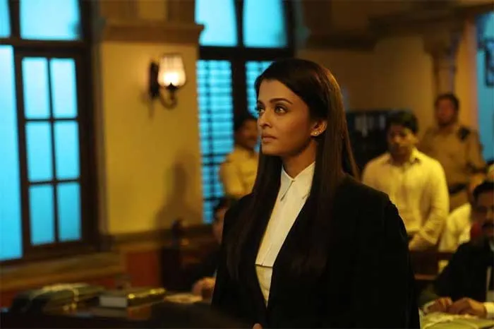Ini dia potret Aishwarya Rai sebagai pengacara di 'JAZBAA' @indianexpress.com