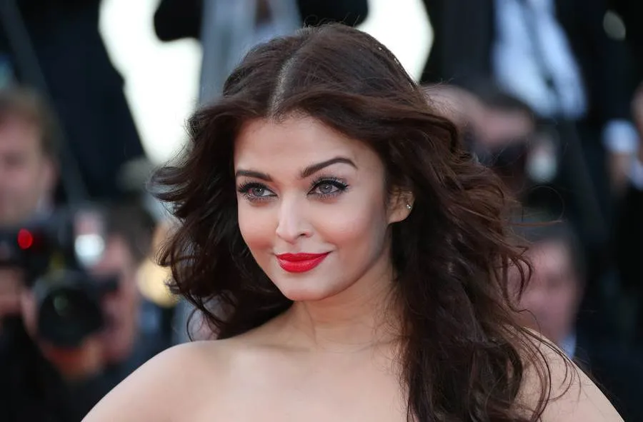 Aishwarya mau terbang ke London kalau 'JAZBAA' sudah tayang. ©AFP