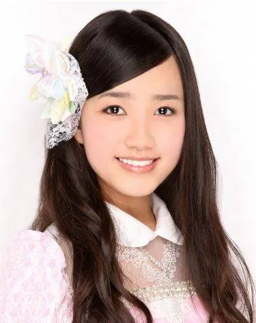 Rena Kato AKB48 foto via tokyohive.com