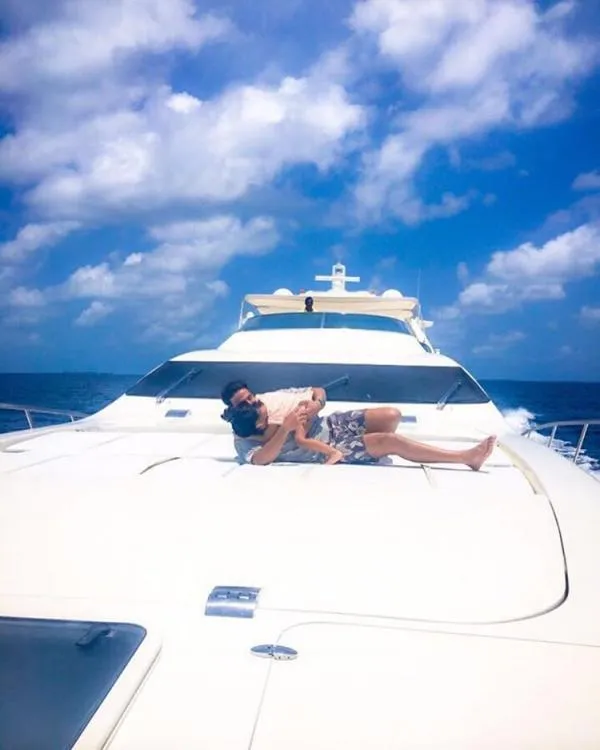 Akshay Kumar rayakan ultah di atas yacht mewah ©pinkvilla