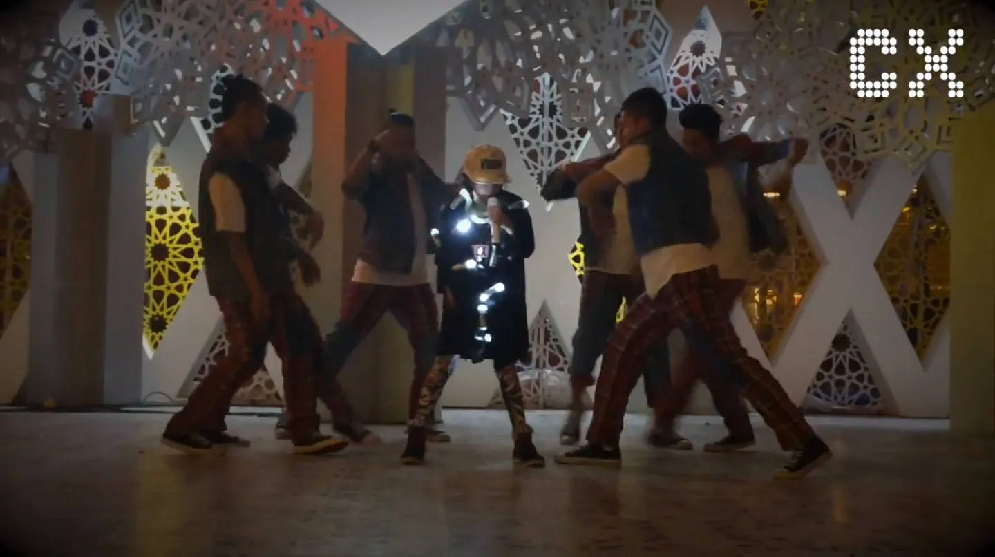 Tampil solo, aksi Chloe ternyata dahsyat! ©YouTube