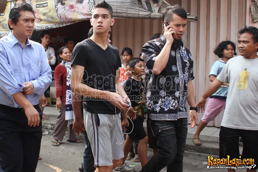 Farhat tuduh Ahmad Dhani yang menyuruh Al menantang tinju.