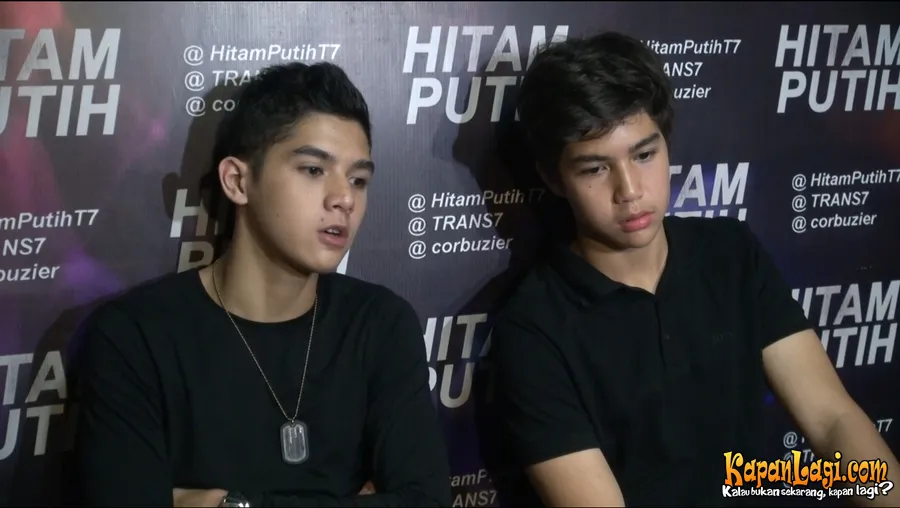 Al Ghazali disebut bego oleh Farhat.