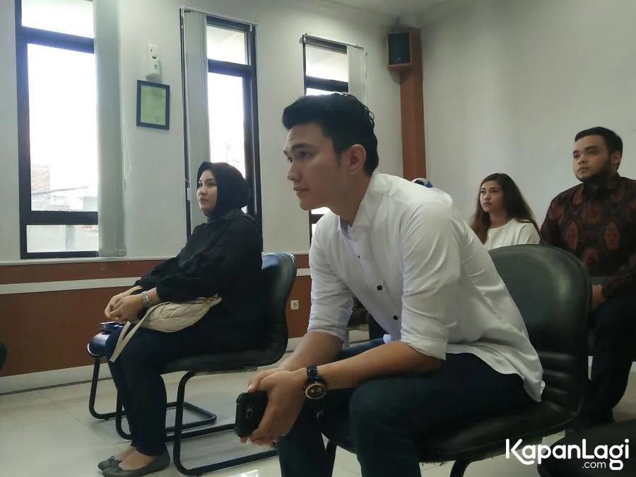 Aldi Taher jalani sidang cerai © KapanLagi.com®/Agus Apriyanto