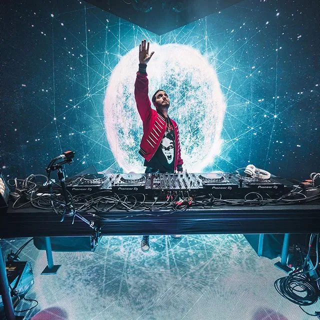 ©Instagram/alesso