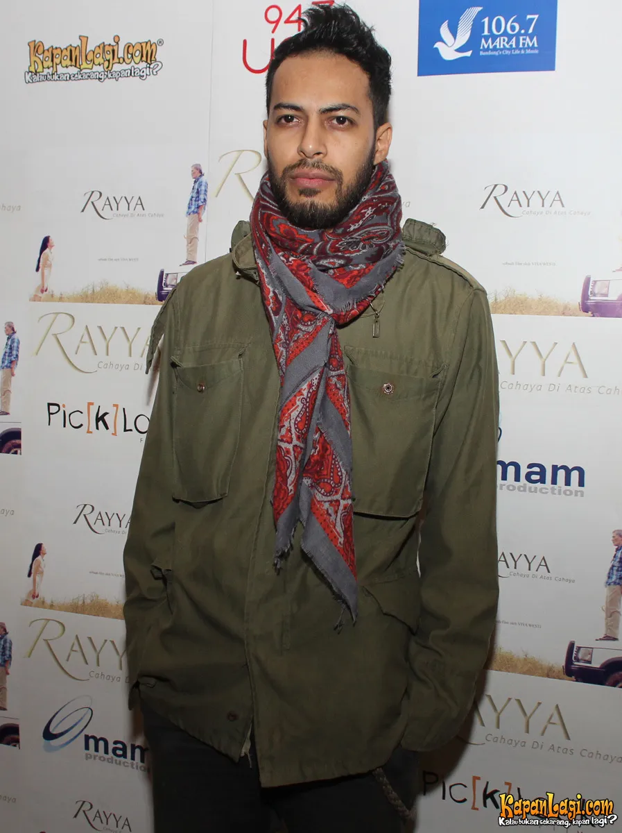 Alex Abbad memerankan sosok kontroversial Syech Siti Jenar.