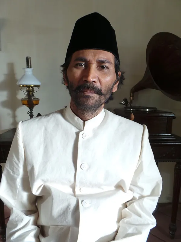 Mampukah Alex Komang memboyong Piala Layar Emas lewat perannya dalam TJOKRO?/©tjokromovie.com