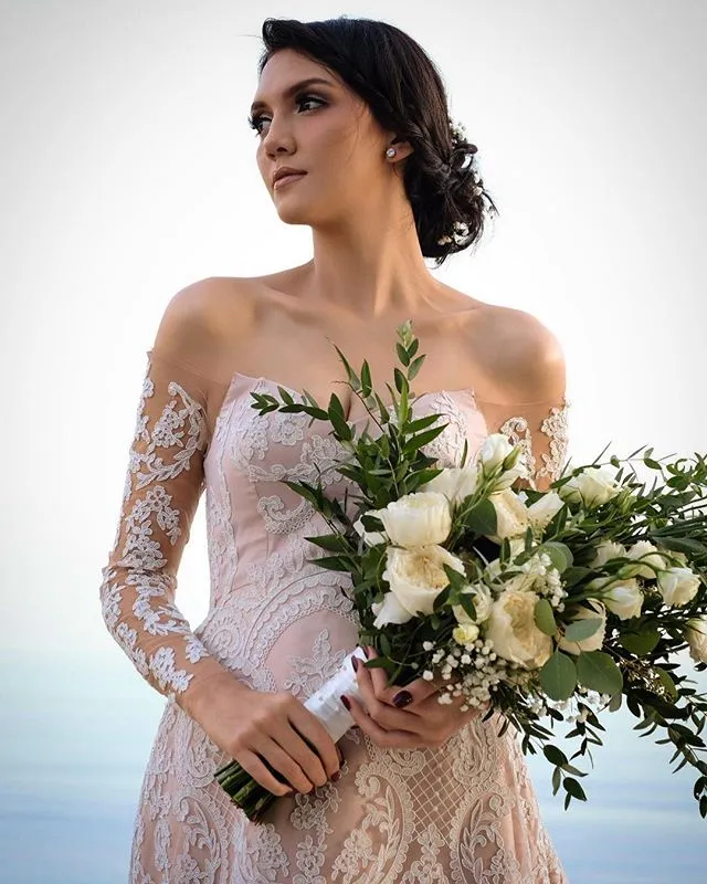 Foto gaun pernikahan Alexa Key © Instagram.com/hepidavid