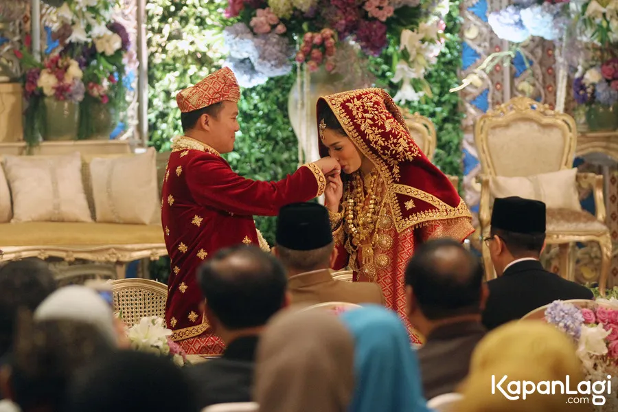 Pebalap Alexandra Asmasoebrata menikah dengan pengusaha Subhan Aksa yang juga keponakan Jusuf Kalla © KapanLagi.com/Muhammad Akrom Sukarya