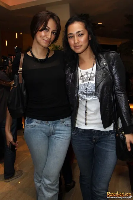 Davina Veronica dan Alexandra Gottardo Sering Patungan