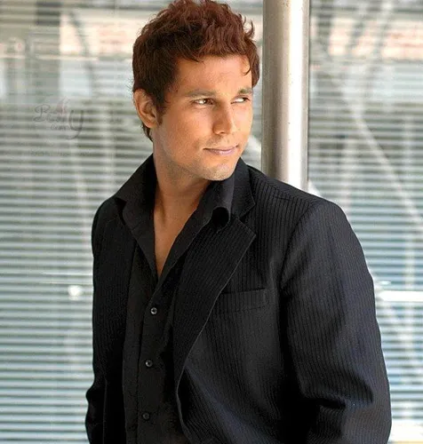 Randeep Hooda @ bollycurry.com