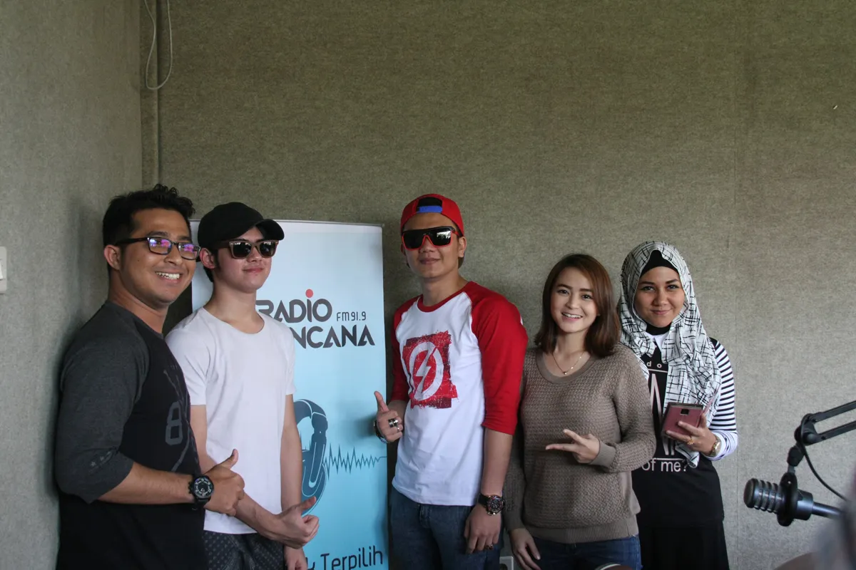 Ifny, Shanay, Budhila, dan Aliandonesia siap maksimalkan konser Aliando di kota Malang © KapanLagi.com/Natanael Sepaya