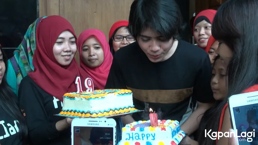 Aliando mendapatkan banyak surprise saat berulang tahun. ©KapanLagi.com/VJ Lolo