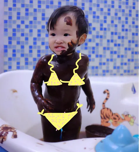 Thalia Putri Onsu mandi cokelat © Instagram.com/Thaliaputrionsu