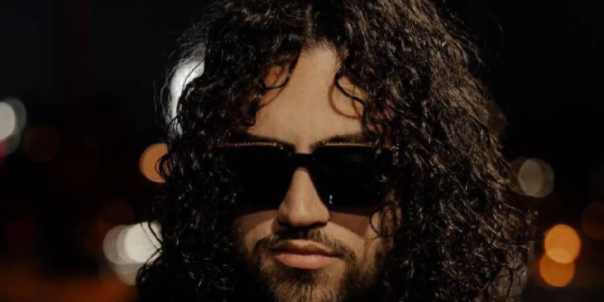 Ali Gatie - WALK OUT THAT DOOR