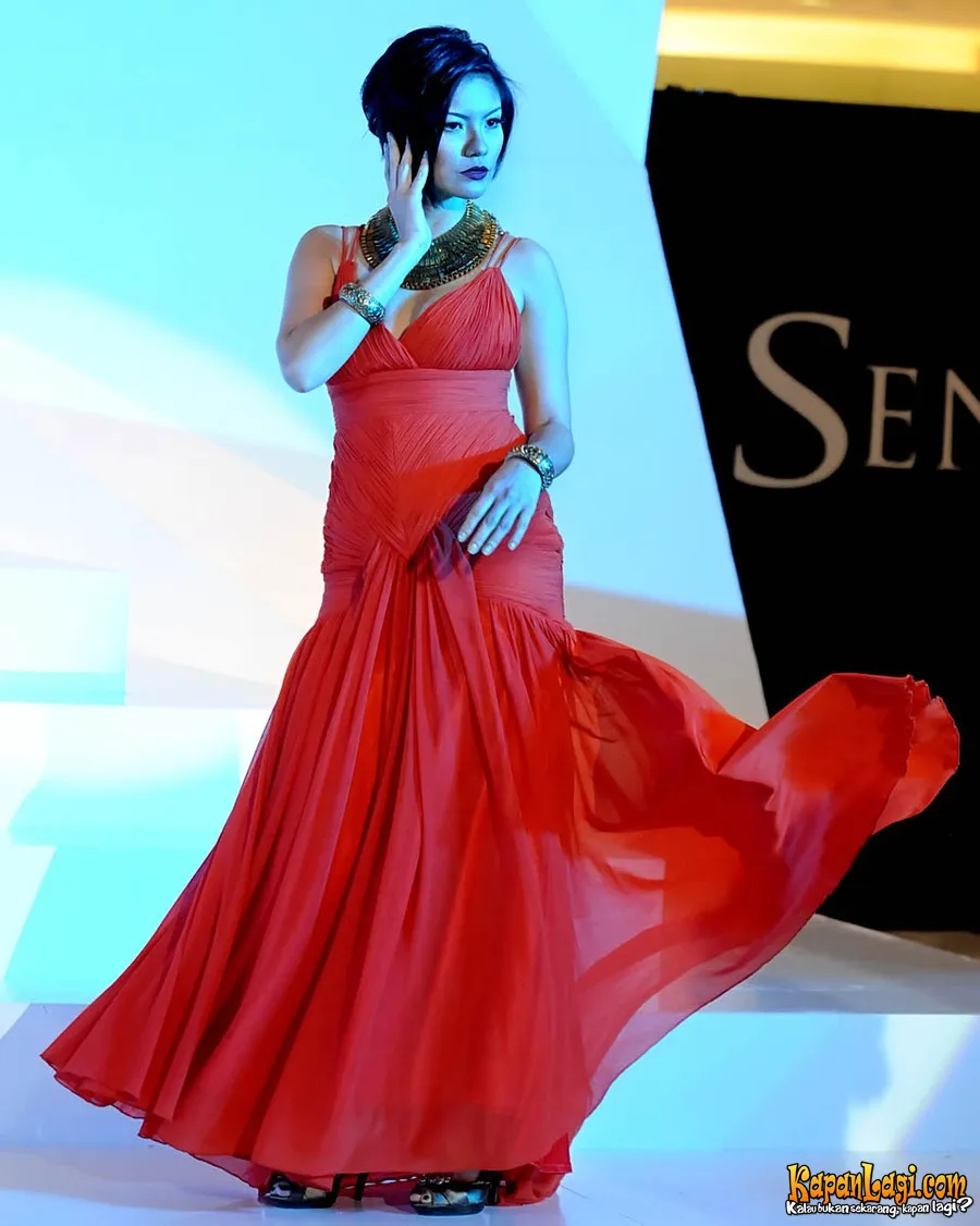 Meski telah memiliki tambatan hati yang baru, Aline Adita masih belum mau bicara soal pernikahan