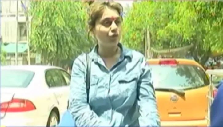 Kondisi Alisa kini, jadi gelandangan di jalanan ©indiatimes.com