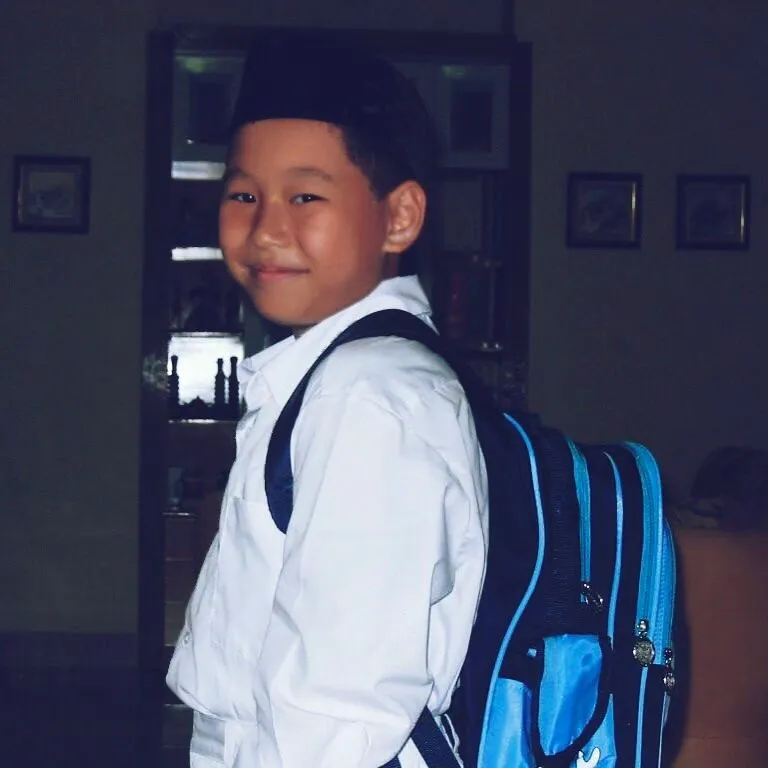 Alva menghabiskan masa kecil di Papua ©instagram/alvasus