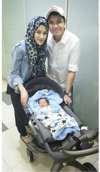 Alyssa upload foto pertama di instagram yang memperlihatkan anaknya. ©instagram Alyssa Soebandono