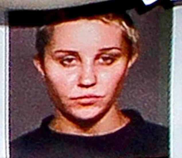 Amanda Bynes @ dailymail.co.uk