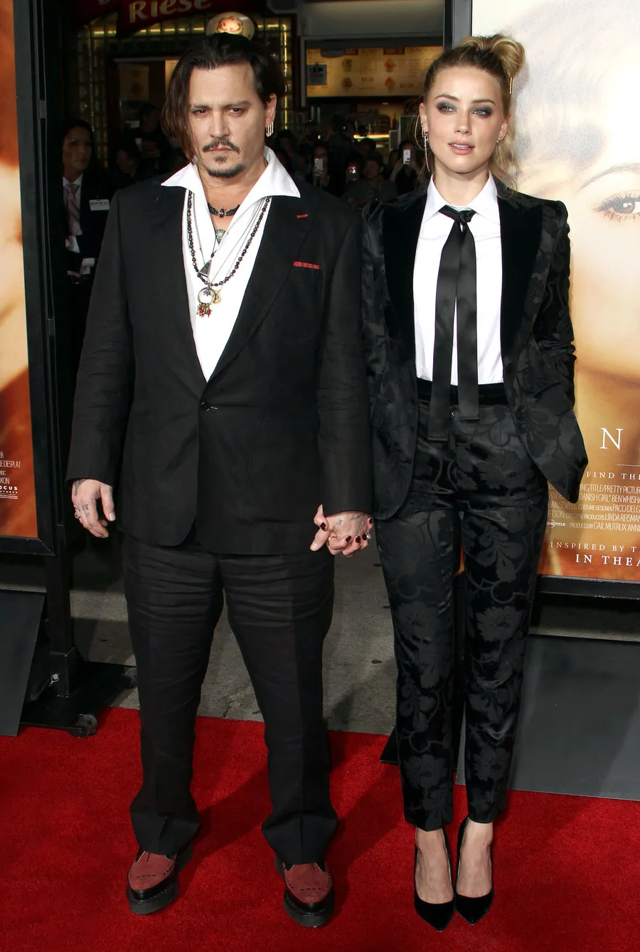 Johnny Depp ungkap apa yang membuatnya cinta dengan Amber Heard © Splashnews.com