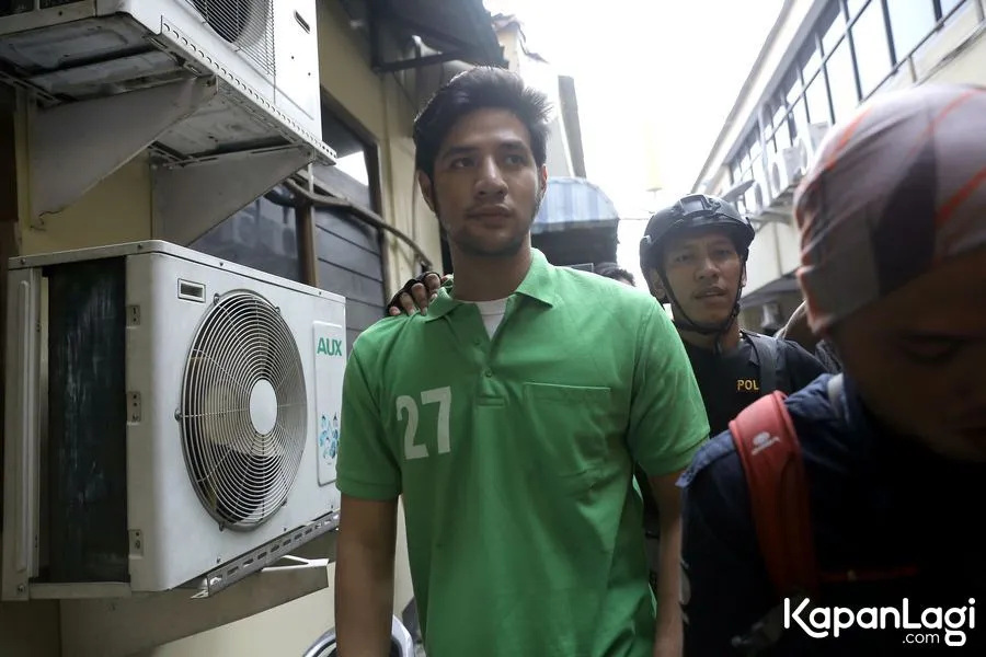 Ammar Zoni ditangkap karena mengonsumsi dan miliki narkoba. ©KapanLagi.com/Agus Apriyanto