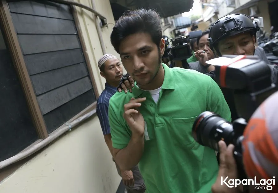 Ammar Zoni dikabarkan sedang santai saat ditangkap. ©KapanLagi.com/Agus Apriyanto