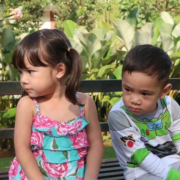 Momen kebersamaan Rafathar bermain bareng Baby Gempi. Credit: via instagram.com/raffinagita1717