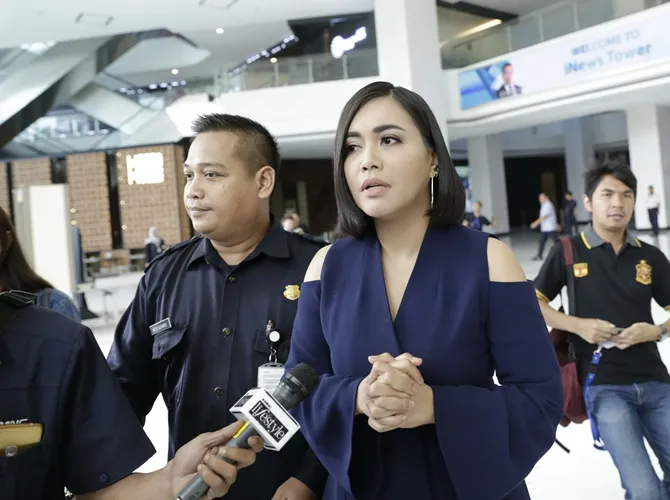 Denada memohon doa untuk kesembuhan Shakira. © KapanLagi.com/Agus Apriyanto