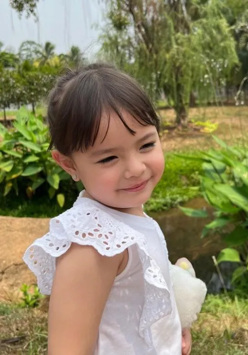 Potret Chloe Emmanuelle (Sumber: Instagram/chloeemmanuellevanwattimena)