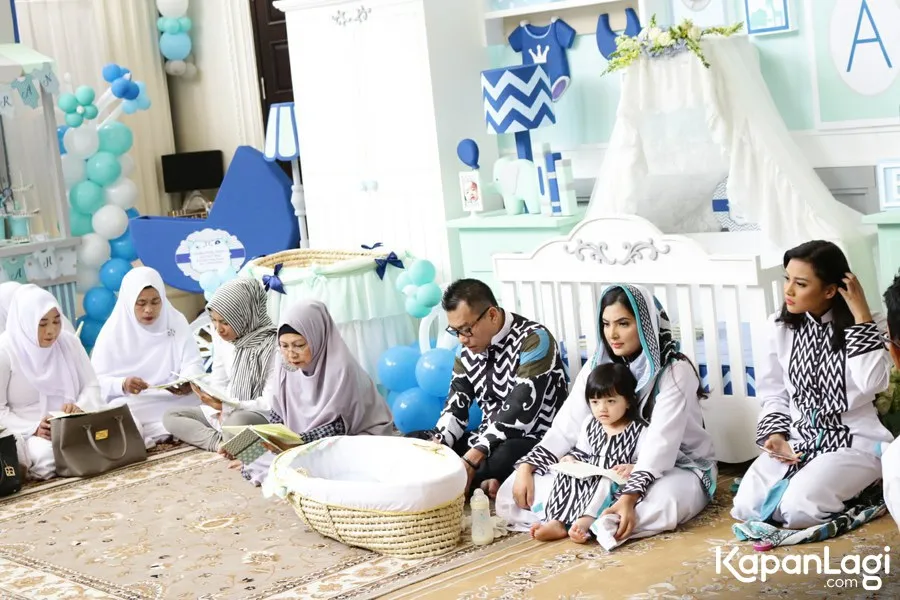 Keluarga Anang Ashanty gelar aqiqah Baby Arsya © KapanLagi.com®/Agus Apriyanto