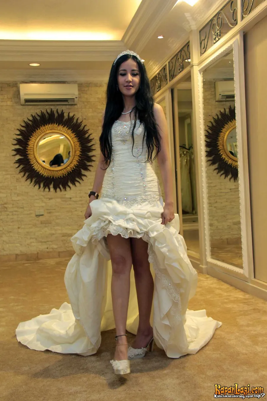 Andi Soraya menghadapi ujian berat perceraian.