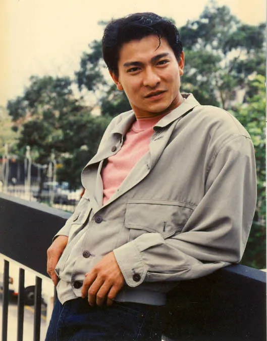 Ketika masih kecil Andy Lau harus membawakan air untuk keluarganya, hal itu ia lakukan sampai 8 kali dalam sehari © brns.com