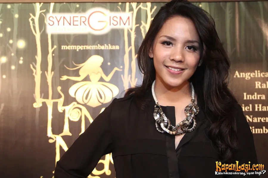 Angel Pieters ikut meramaikan Idola Cilik 2013