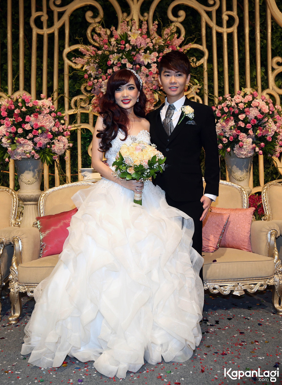 Angel Chibi resmi dinikahi pria yang sebelumnya dipacarinya selama 6 tahun. ©KapanLagi.com/Budy Santoso