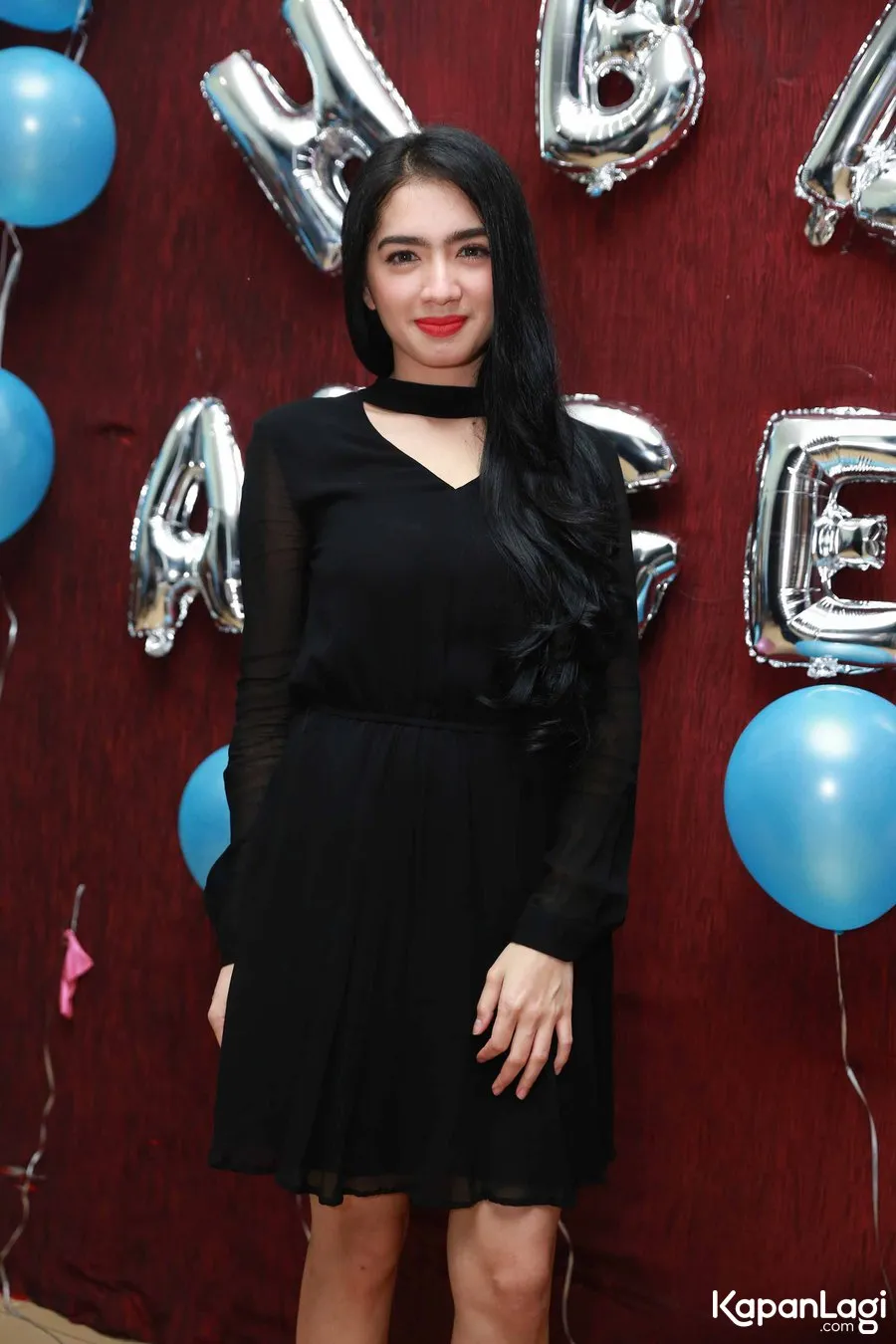 Angel Karamoy enggan membahas kabar mualaf. ŠKapanLagi.com/Muhammad Akrom Sukarya