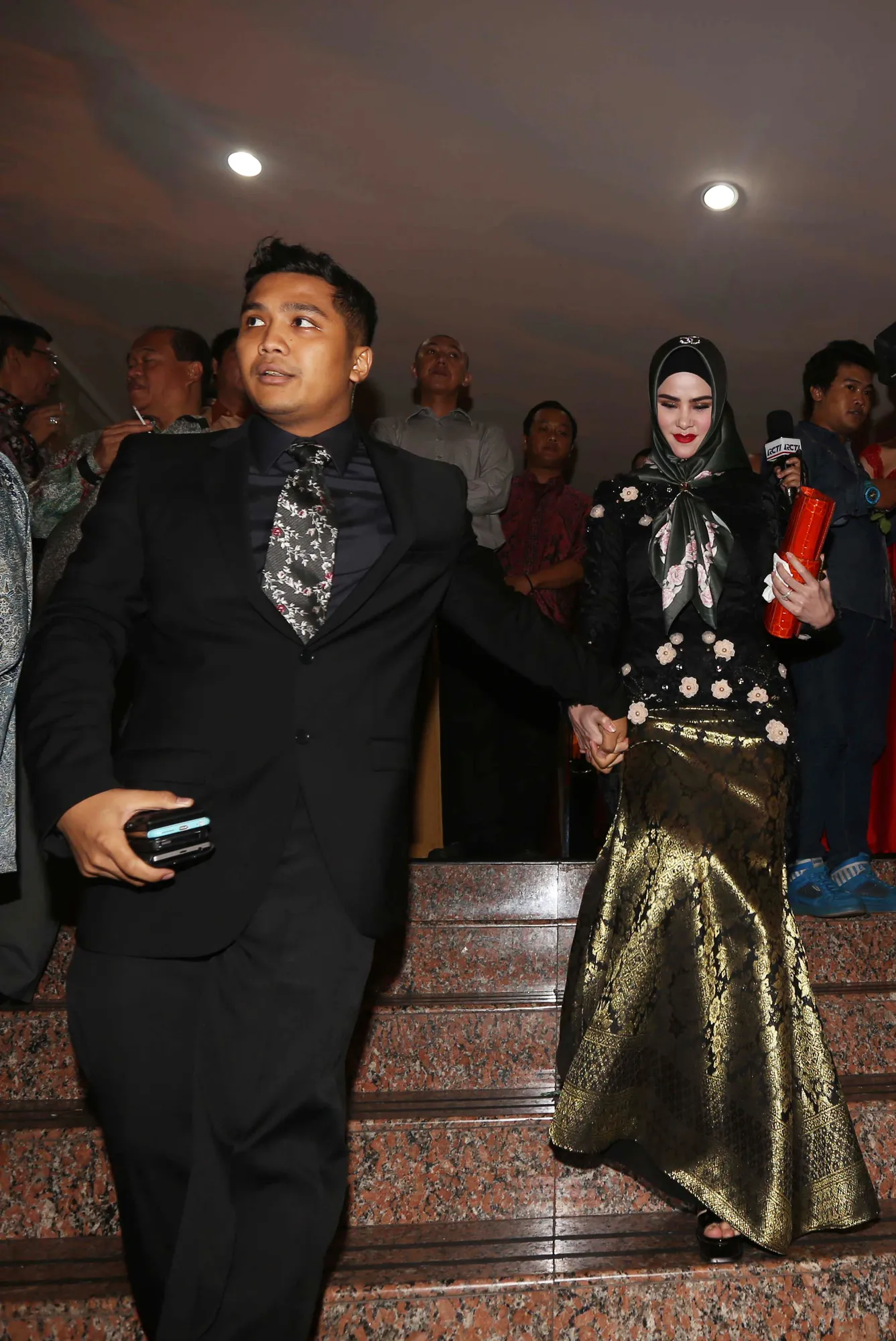 Angel dan lelaki misteriusnya ©KapanLagi.com/Budy Santoso