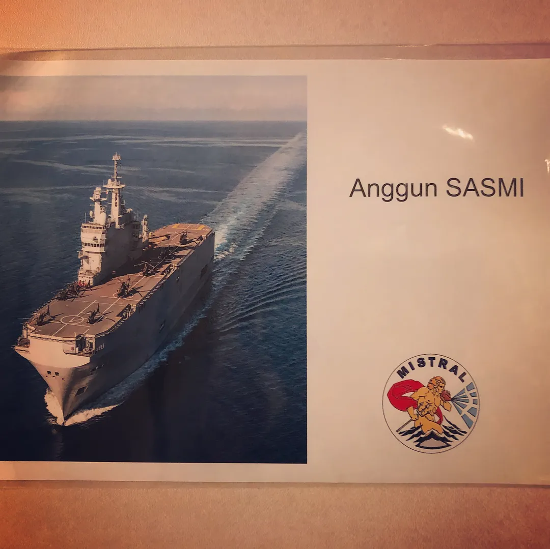 Anggun diundang naik kapal Mistral / Credit: Instagram - anggun_cipta