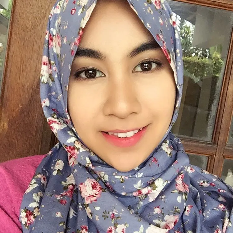 Anisa tak khawatir kehilangan job karena hijab © Instagram/anisarahma_12