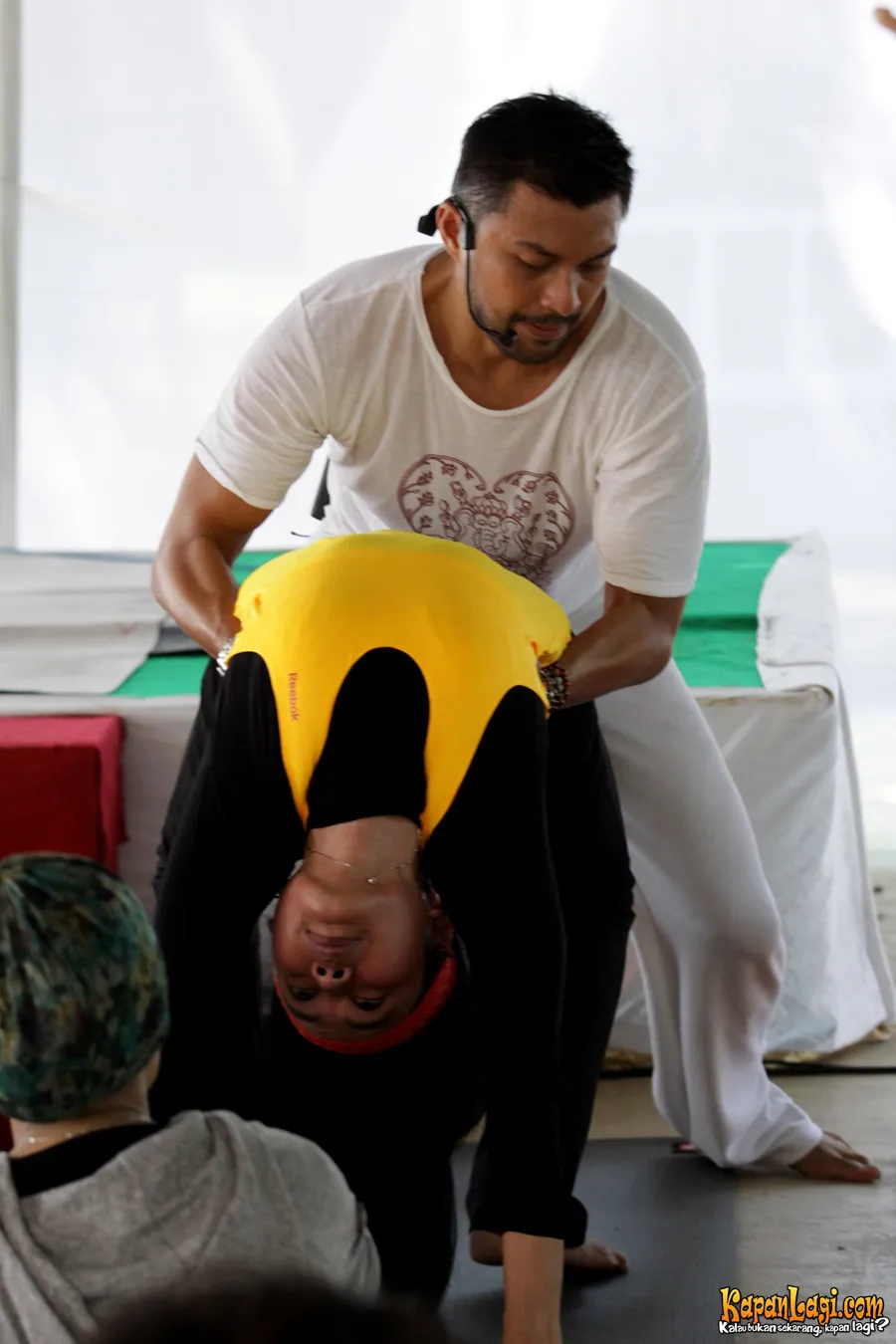 Anjasmara beberkan manfaat yoga. @KapanLagi.com®/Muhammad Rasyad