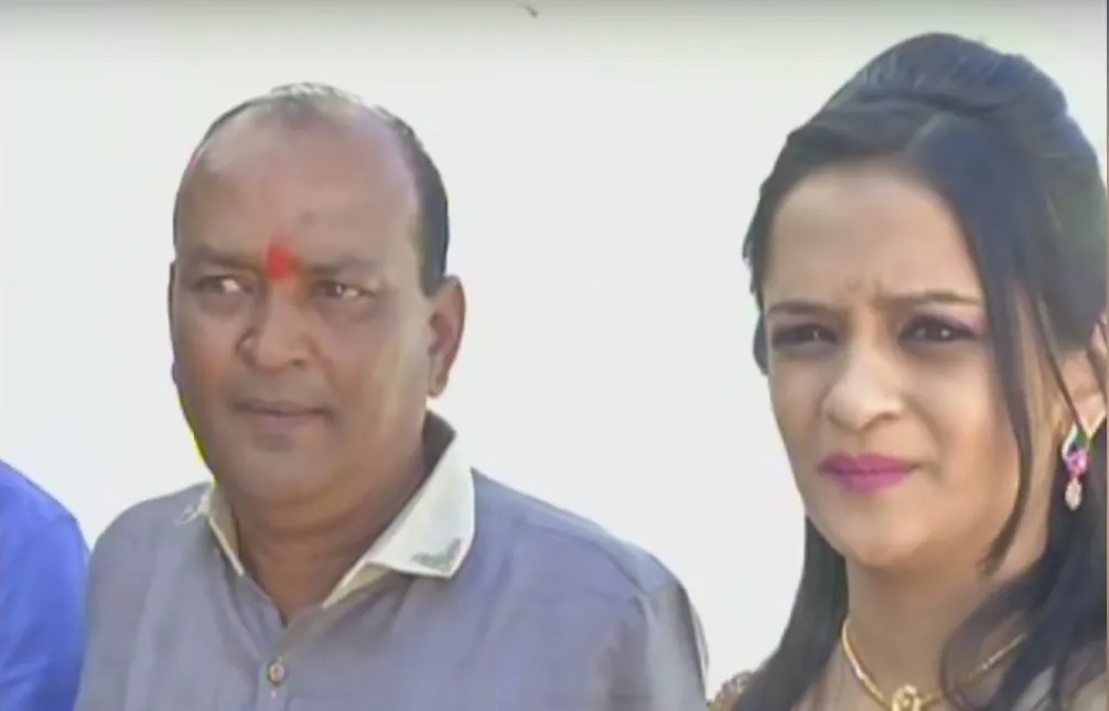 Ajay Munot, si pengusaha gandum tersebut mendirikan 90 apartemen seharga Rp 1,4 Miliar sebagai hadiah pernikahan putrinya © Youtube.com/Boom