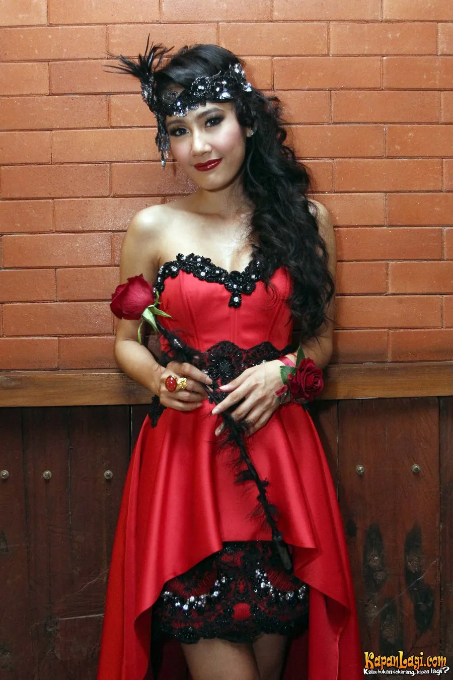Ardina Rasti mengaku memiliki dua orang 'pacar'. Siapa sih?