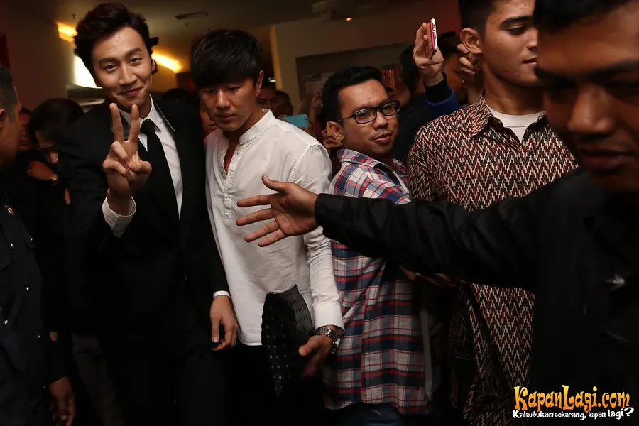 Tidak bareng teman-temannya, Kwang Soo sudah terlibat satu event di Jakarta, kemarin. ©Foto: Busan