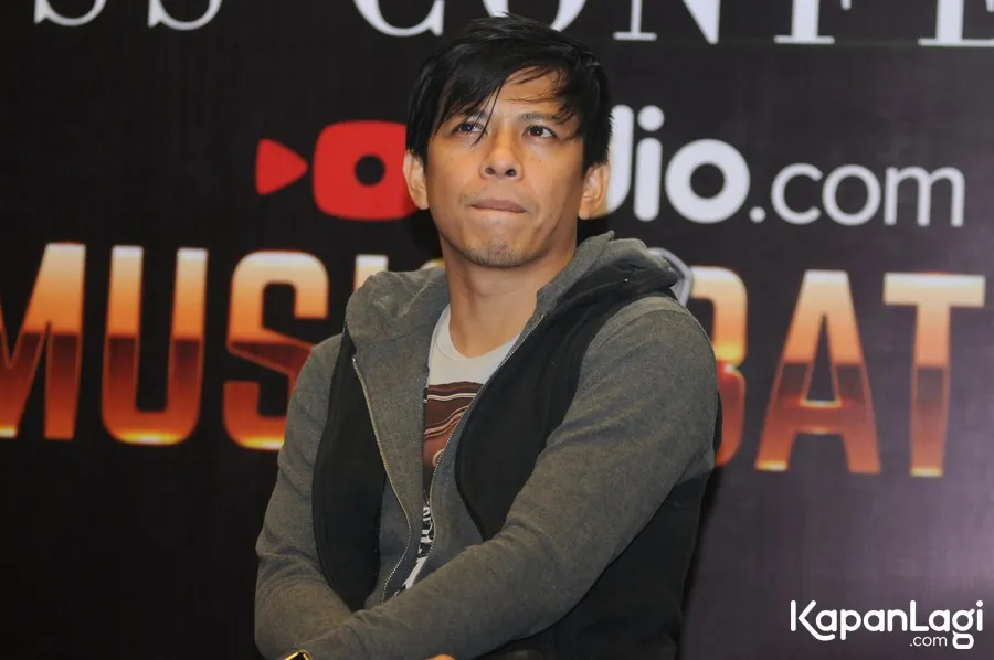 Ariel mengaku flu saat tengah menjalani aktivitasnya. ©KapanLagi.com/Bayu Herdianto