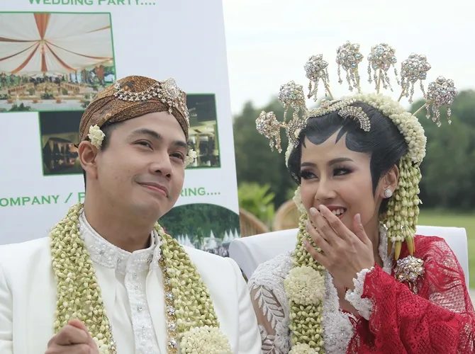 Menurut Rasti, Arie adalah sosok pria yang tepat untuknya. © KapanLagi.com/Muhammad Akrom Sukarya